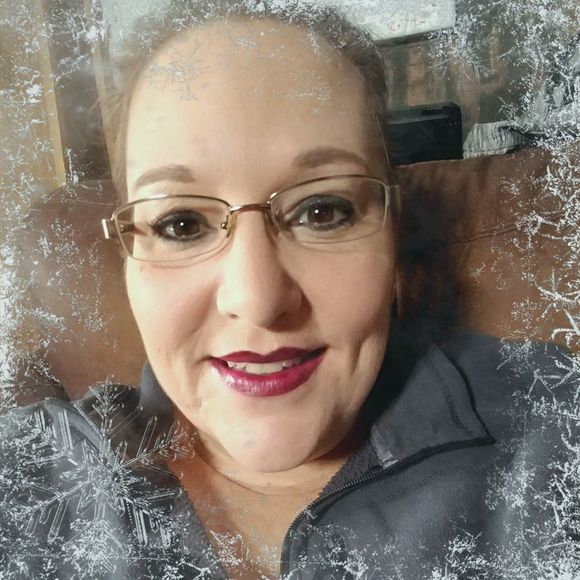 Meet your Posher, Carla - Picture 1 of 1